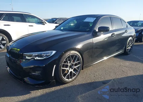 2021 BMW 330I z USA, uszkodzony, nr VIN 3MW5R1J01M8C15167